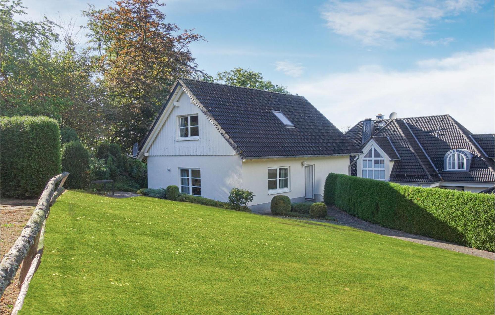 Gorgeous Home In Attendorn With Kitchen 외부 사진